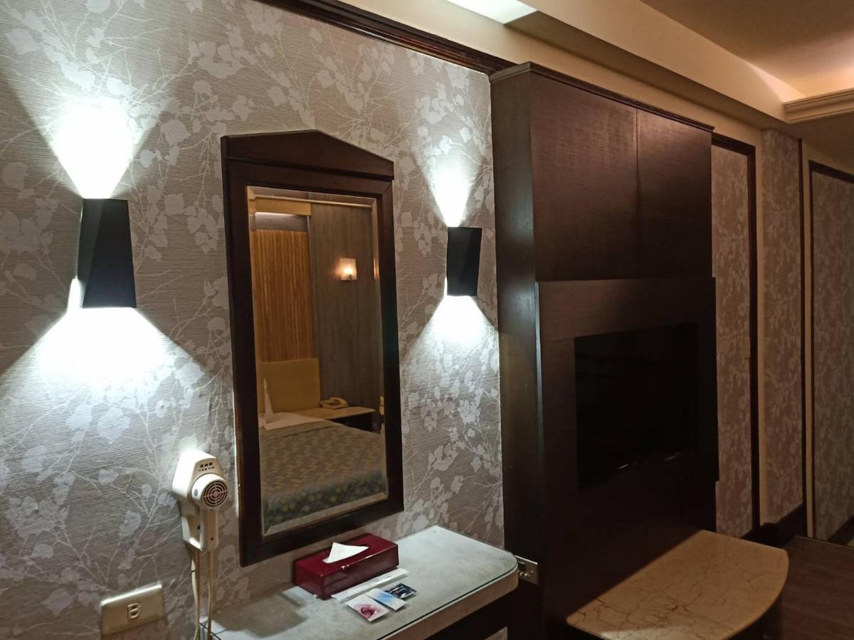 Xin Yuan Motel Tchaj-čung Exteriér fotografie